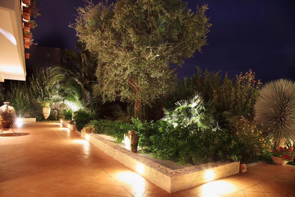 B&B Villa Il Sughero Monopoli Eksteriør billede