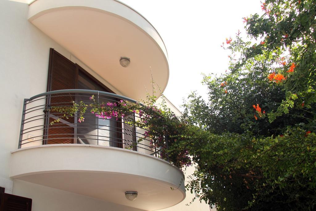 B&B Villa Il Sughero Monopoli Eksteriør billede
