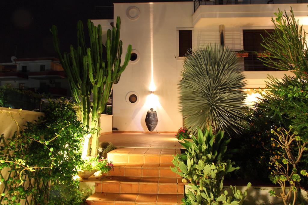 B&B Villa Il Sughero Monopoli Eksteriør billede
