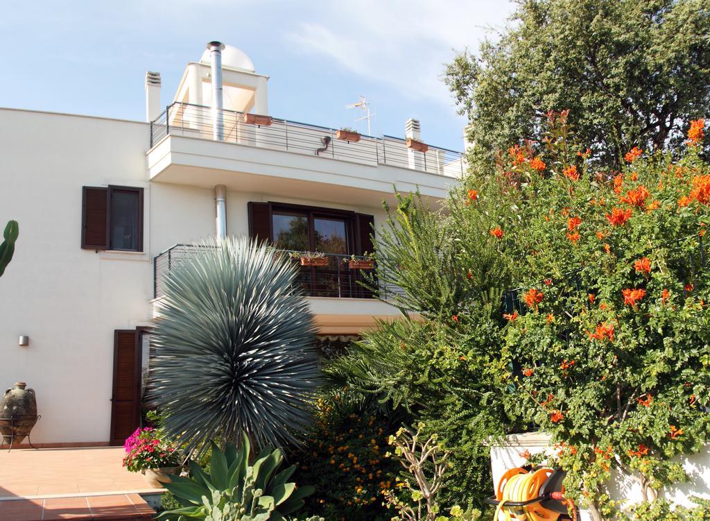 B&B Villa Il Sughero Monopoli Eksteriør billede